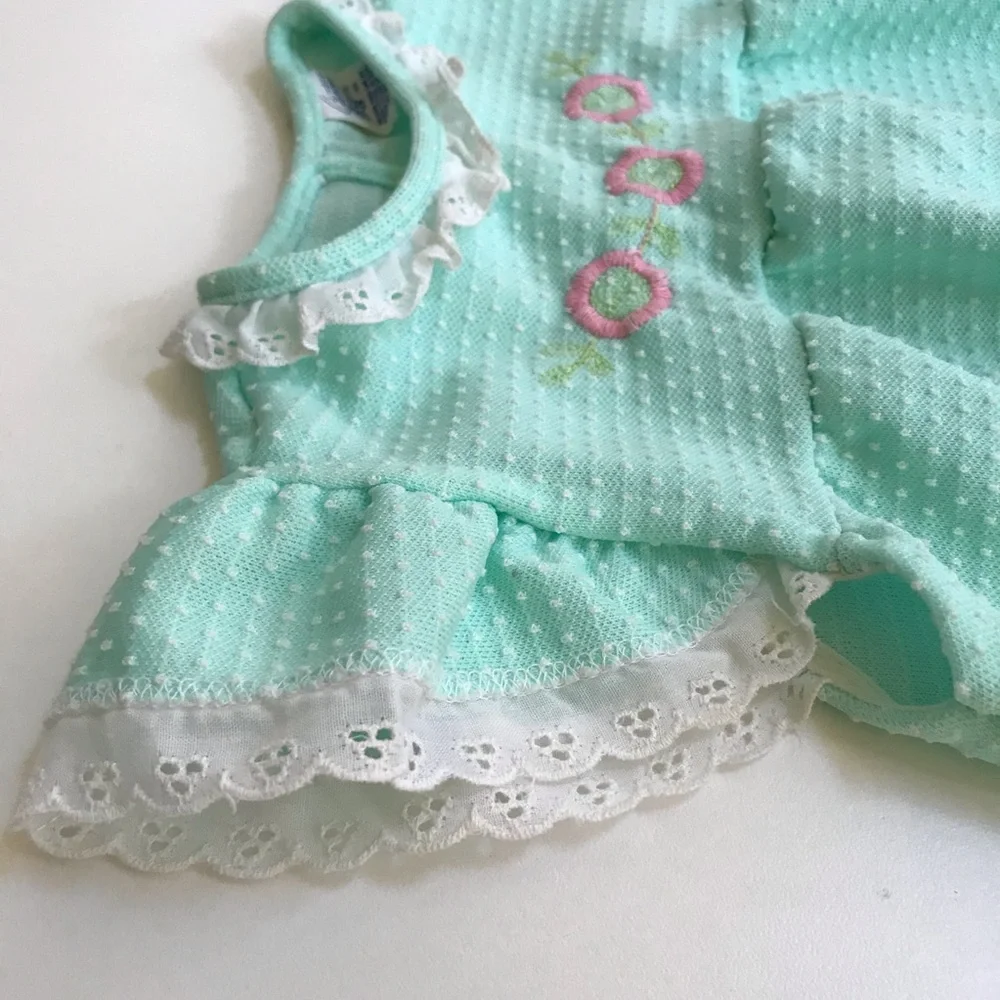 Vintage Carter’s One Piece Short Romper
